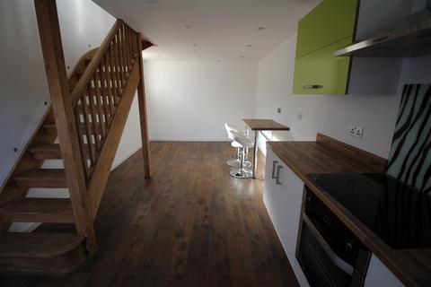 1 bedroom barn conversion to rent, Barnet Lane, Elstree, Borehamwood