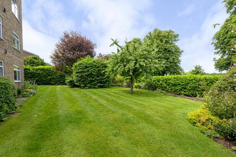 3, Newlands Buckingham Close, Guildford, GU1 1TR