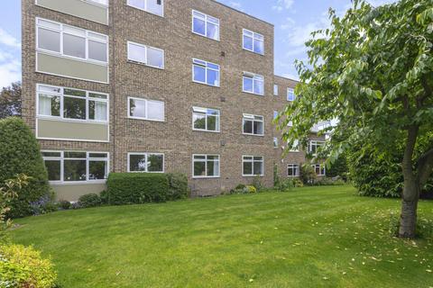 3, Newlands Buckingham Close, Guildford, GU1 1TR