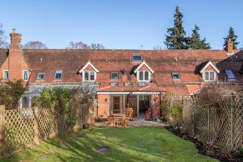 3, Old School House Perry Hill, Worplesdon, Guildford, GU3 3QZ
