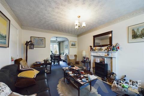10 Calder Close, Hilton, Derby, DE65 5HR