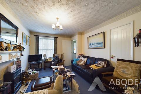 10 Calder Close, Hilton, Derby, DE65 5HR