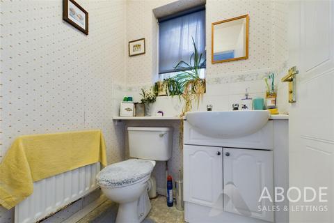 10 Calder Close, Hilton, Derby, DE65 5HR