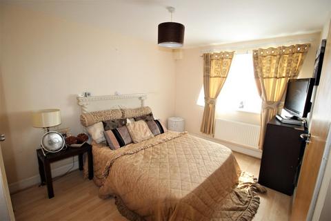 2 bedroom apartment for sale, St. Kitts Drive, Eastbourne BN23