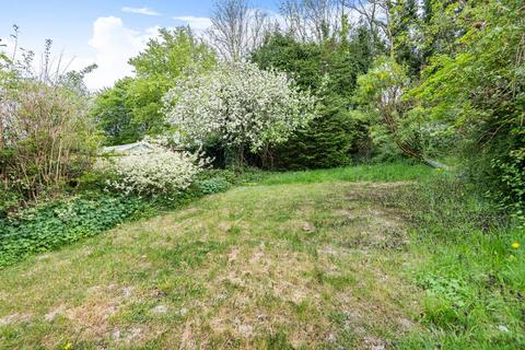 54 High View Road, Guildford, GU2 7RT