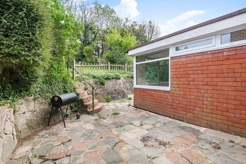 54 High View Road, Guildford, GU2 7RT