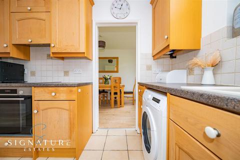 59 High Acres, Abbots Langley, WD5 0JB