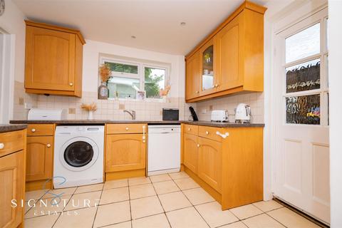 59 High Acres, Abbots Langley, WD5 0JB