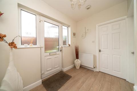 3 bedroom semi-detached house for sale, Belswains Lane, Hemel Hempstead, Hertfordshire, HP3 9PP