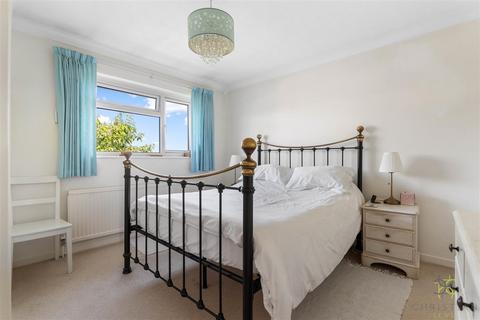 1 Cotswold Edge, Mickleton, Chipping Campden, GL55 6TR