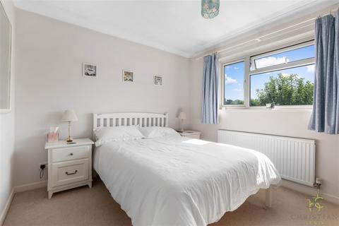 1 Cotswold Edge, Mickleton, Chipping Campden, GL55 6TR