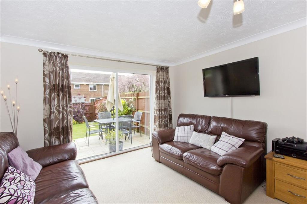 The Ridings, Paddock Wood, TONBRIDGE, Kent, TN12 6YB 2 bed terraced