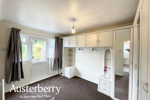 2 bedroom semi-detached bungalow for sale, Holyhead Crescent, Stoke-On-Trent ST3