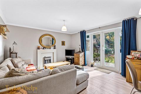 1 Bourne Close, Ware, SG12 0PX