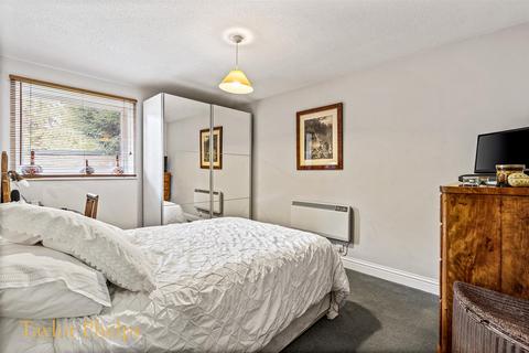 1 Bourne Close, Ware, SG12 0PX