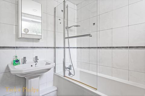 1 Bourne Close, Ware, SG12 0PX