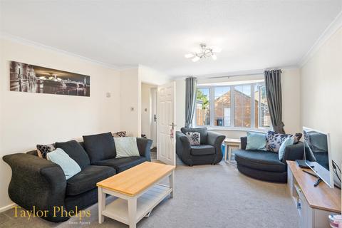 31 Delfcroft, Ware, SG12 0BH