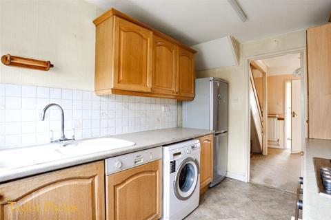 7 Frensham, Cheshunt, Waltham Cross, EN7 6HB