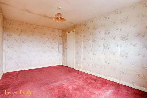 7 Frensham, Cheshunt, Waltham Cross, EN7 6HB