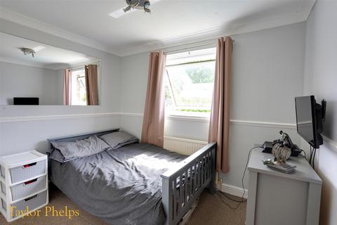 86 Cavell Road, Cheshunt, Waltham Cross, EN7 6JL
