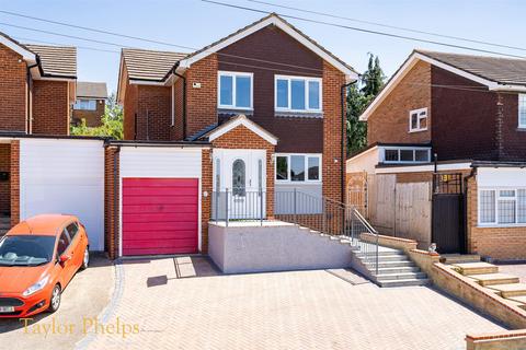 3 bedroom detached house for sale, John Eliot Close, Nazeing EN9