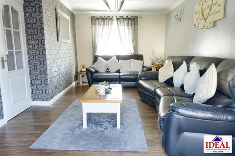 10 Laurel Terrace, Skellow, Doncaster, DN6 8AS