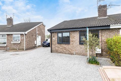 3 bedroom semi-detached bungalow for sale, Bellasize Park, Gilberdyke