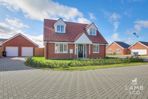 3 bedroom detached house for sale, The Nightingales, Station Road, Manningtree CO11