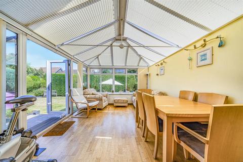 8 Brocklands, Yateley, GU46 6YU