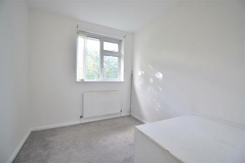 105 Curlew Road, Abbeydale, Gloucester, GL4 4TB