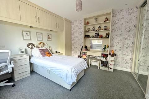 undefined, Regent Close, Bramhall