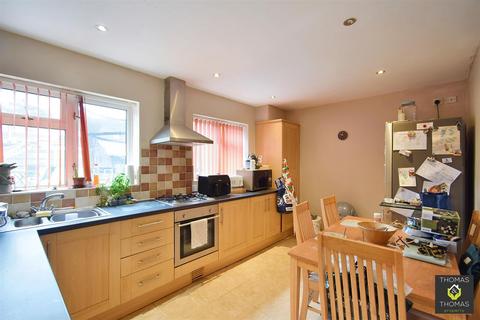 3 bedroom semi-detached house for sale, Reservoir Road, Gloucester