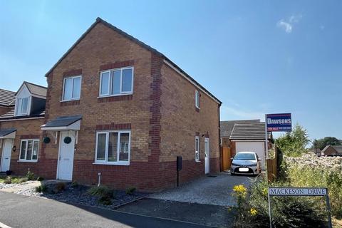 31 Mackeson Drive, Ashton-under-lyne, OL6 8EP