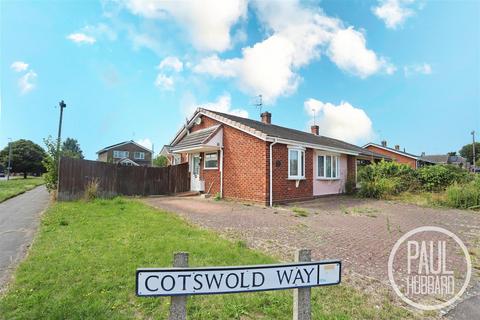 3 bedroom semi-detached bungalow for sale, Cotswold Way, Oulton, NR32