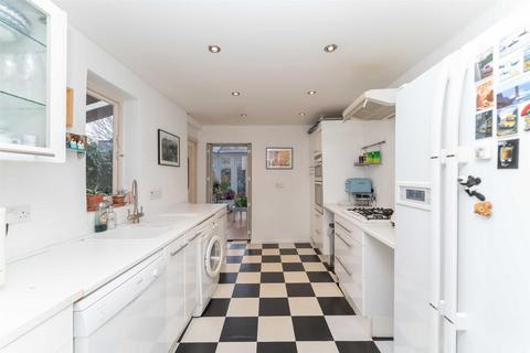 62 Osterley Park View Road, London, W7 2HH