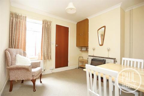 17 Kendal Road, Lowestoft, NR33 0JF