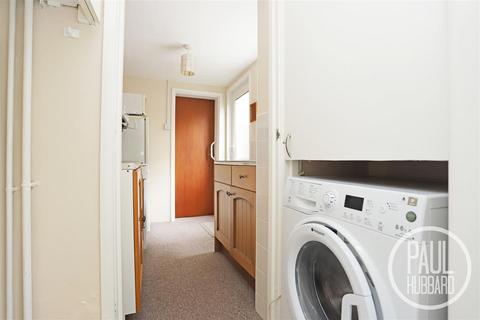 17 Kendal Road, Lowestoft, NR33 0JF