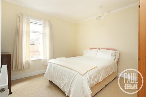 17 Kendal Road, Lowestoft, NR33 0JF