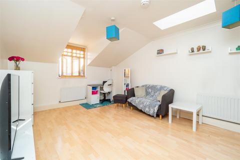 1 bedroom apartment for sale, Bolton Drive, Morden