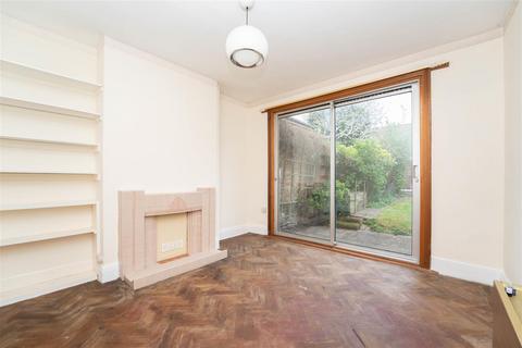 52 Cowper Road, London, W7 1EH