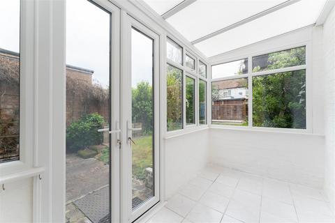 52 Cowper Road, London, W7 1EH