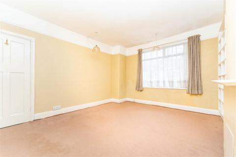 52 Cowper Road, London, W7 1EH