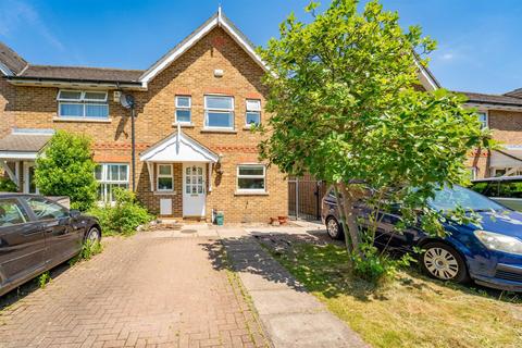 10 Billets Hart Close, London, W7 2PY