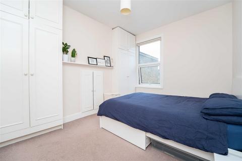 21a Cumberland Road, London, W7 2ED