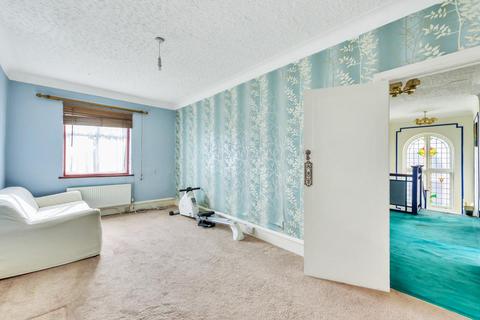 15 Alexander Avenue, London, NW10 3QT