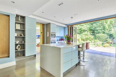 5 bedroom house for sale, Manor House Drive, London, NW6