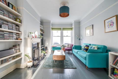 119 Glengall Road, London, NW6 7HG