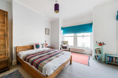 119 Glengall Road, London, NW6 7HG