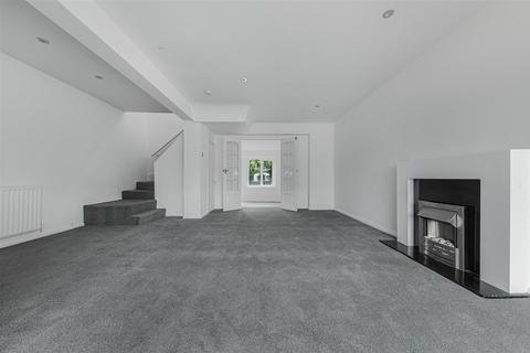 3 bedroom detached house for sale, Annetts Hall, Borough Green