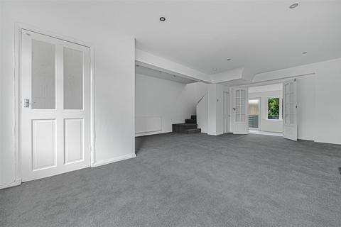 3 bedroom detached house for sale, Annetts Hall, Borough Green